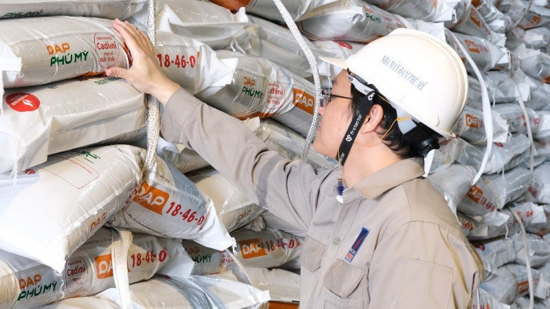 PVFCCo – Phú Mỹ chính thức ra mắt DAP Phú Mỹ, mở rộng danh mục sản phẩm và cung ứng nguồn phân bón chất lượng cao cho thị trường - Ảnh 1.