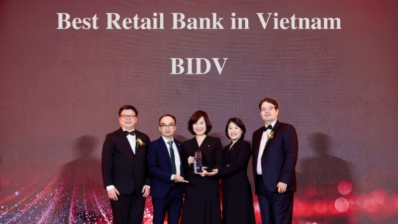 BIDV viết tiếp thập kỷ dẫn đầu với cú đúp giải thưởng Ngân hàng Bán lẻ tốt nhất Việt Nam Tiền gửi tốt nhất châu Á - Ảnh 1.