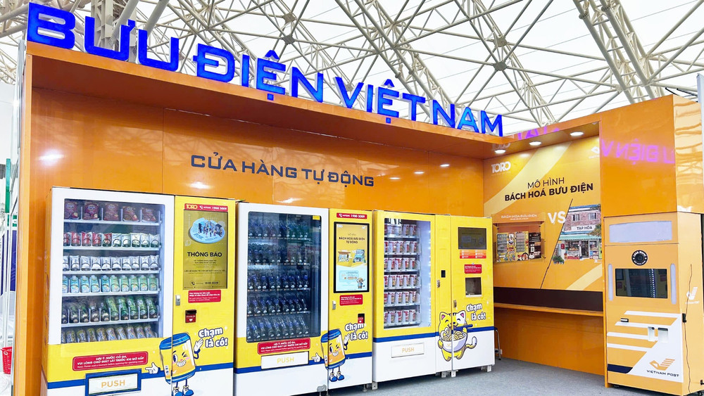 Bưu điện Việt Nam mang trải nghiệm bưu chính hiện đại đến Hội chợ Mùa thu 2025 - Ảnh 1.