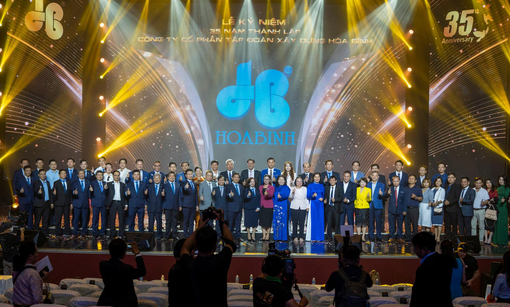 Tập đoàn Xây dựng Hòa Bình kỷ niệm 35 năm ngày thành lập - Ảnh 1.