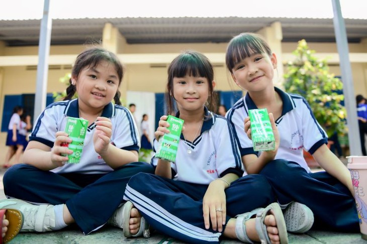 Vinamilk launches Vietnam Rising Milk Fund 2025 on the occasion of the 50th anniversary of national reunification - Ảnh 3.