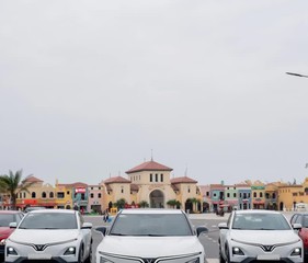 Doanh số ô-tô điện VINFAST tăng trưởng mạnh trong tháng 3